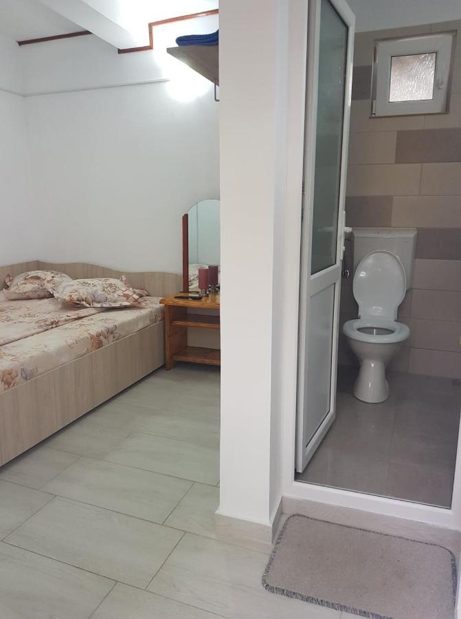 מלון Două Mai Casa Simona מראה חיצוני תמונה