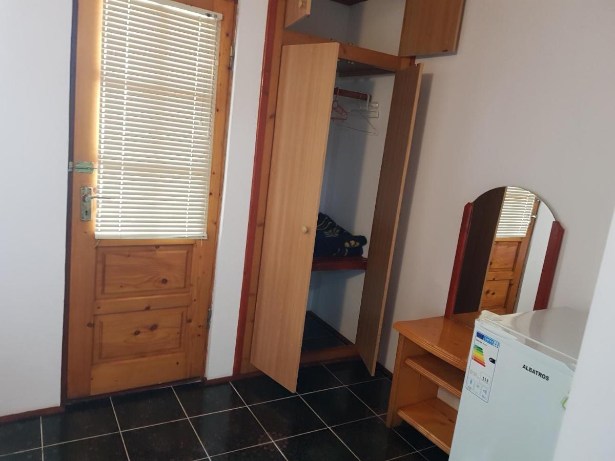 מלון Două Mai Casa Simona מראה חיצוני תמונה