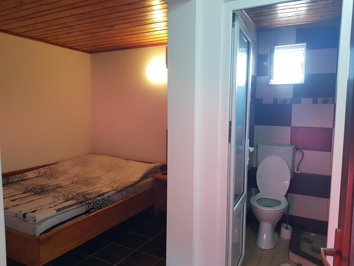 מלון Două Mai Casa Simona מראה חיצוני תמונה