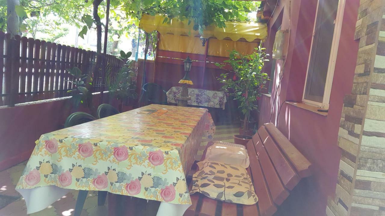 מלון Două Mai Casa Simona מראה חיצוני תמונה