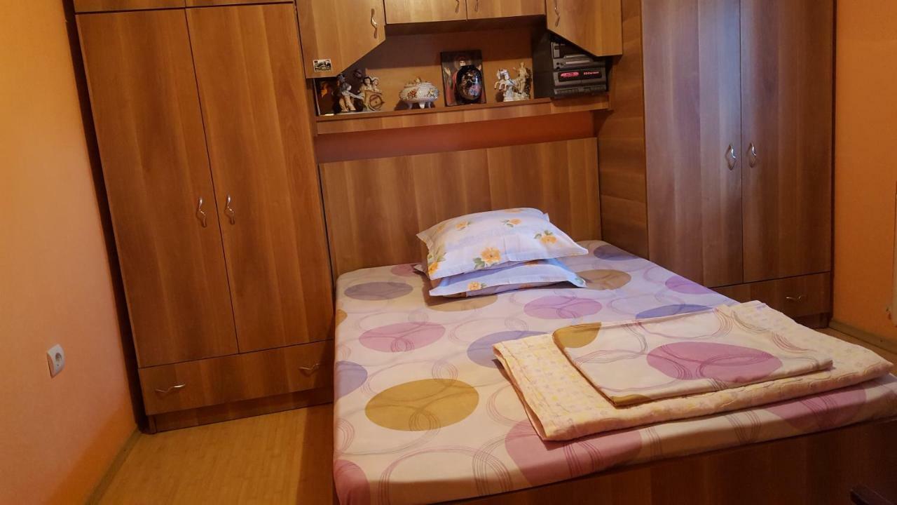 מלון Două Mai Casa Simona מראה חיצוני תמונה